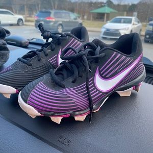Nike softball cleats